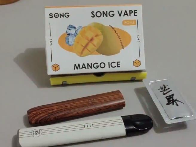 悦刻通配小崧烟弹多少钱一盒