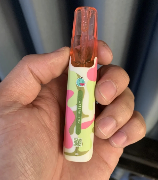 探索极致口感，体验“小崧魔盒电子烟香芋”的独特魅力